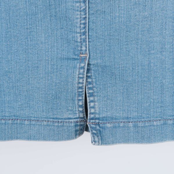 Fåll med slitsdetalj