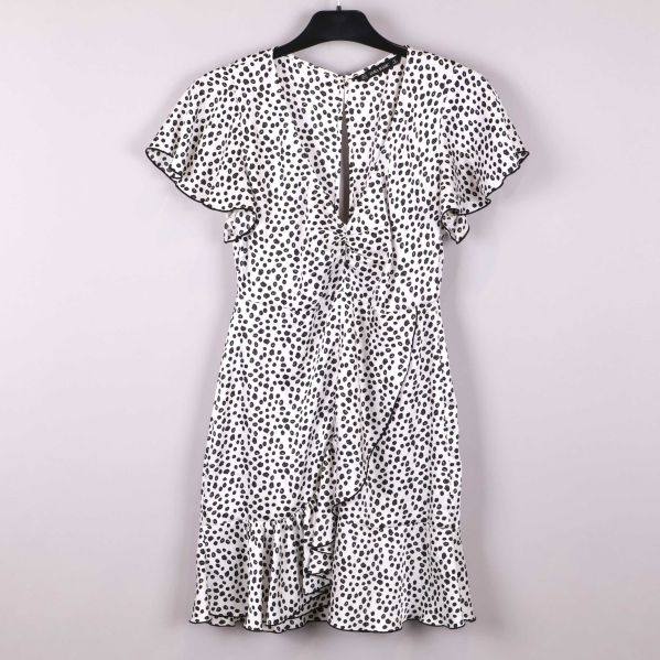 Framsidan av klänning