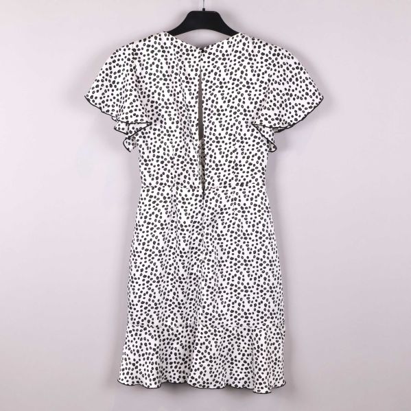 Baksida av klänning