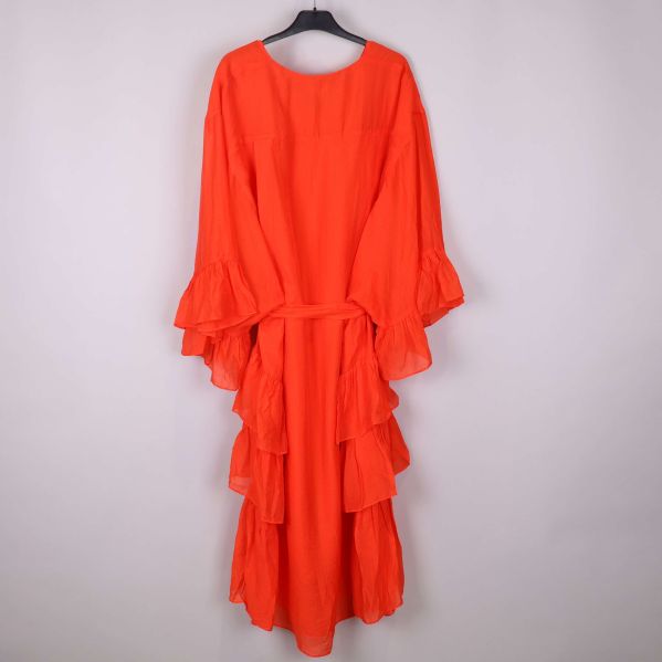 Bakifrån synlig volangdesign