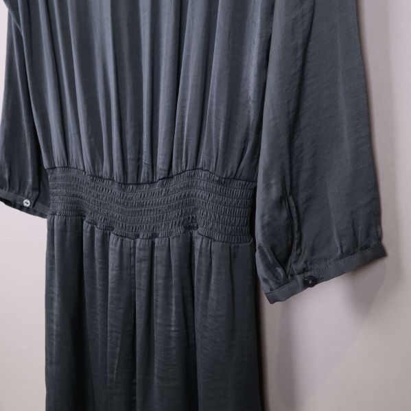 Resårmidja i närbild