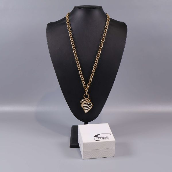 Halsband med hjärthänge och ask