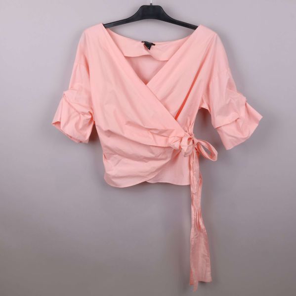 Blus med knytband fram