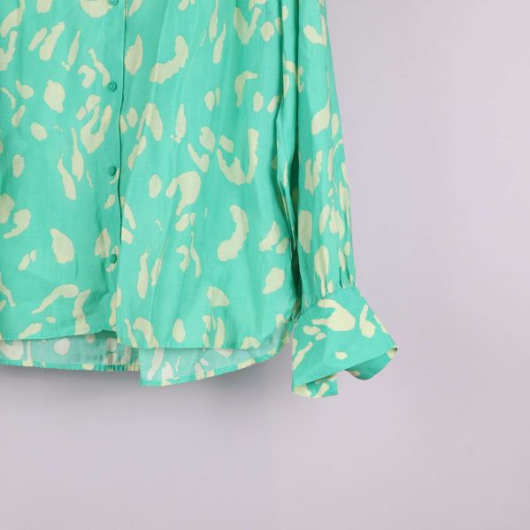 Närbild på blusärm