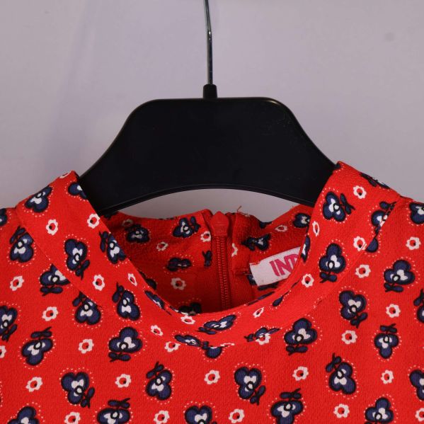 Detaljerad blommig design