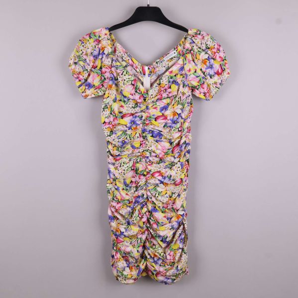 Framifrån av klänning