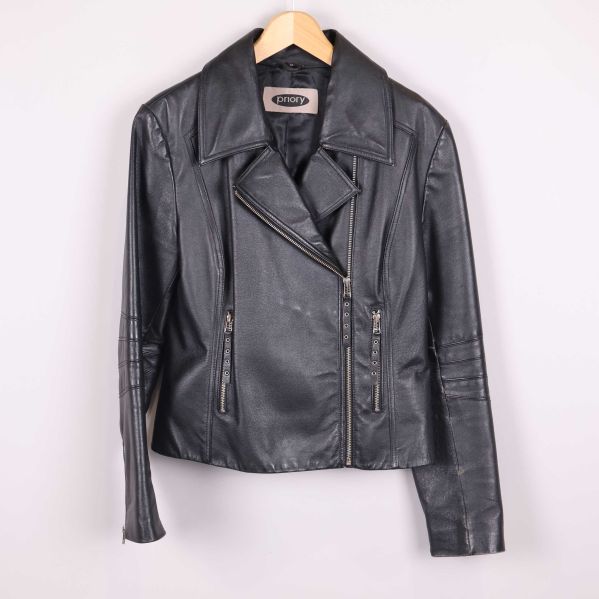 Framsida med dragkedjor