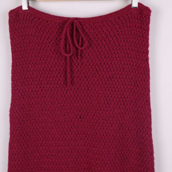 Etikett från Zoul visar stl 38-40 i kjolens midja