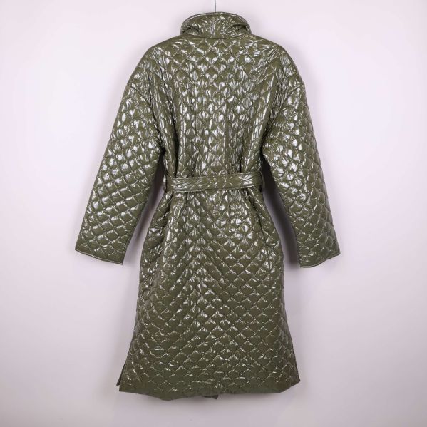 Nedre sektion av jackans quiltade design