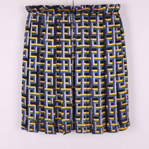 Baksidan med dold dragkedja