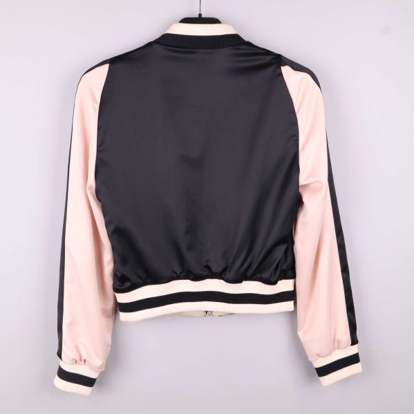 Kontrastfärgade ärmar