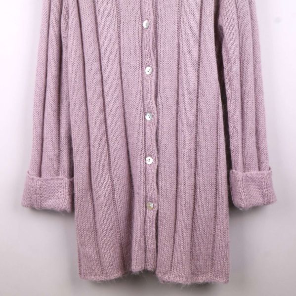 Koftans nederkant och manschetter