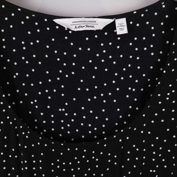 Rund hals på klänning