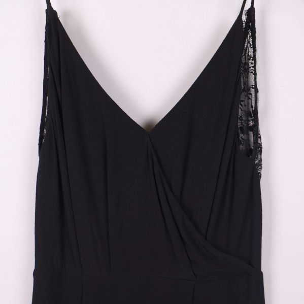 Detaljerad klänningsbild