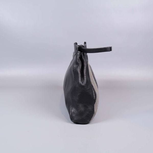 Clutch sedd från sidan med smal profil