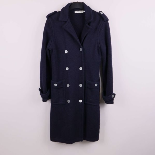 Marinblå dubbelknäppt kappa med fickor framtill