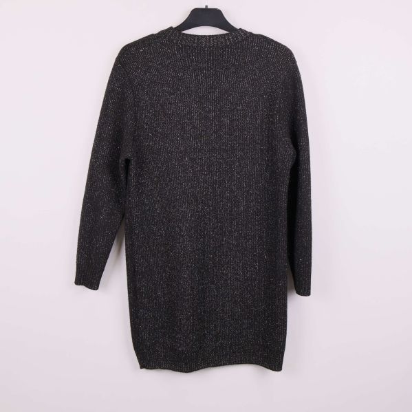 Stickad klänning med glittereffekt, baksida på galge