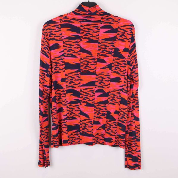 Nederdel och ärmslut med mönster