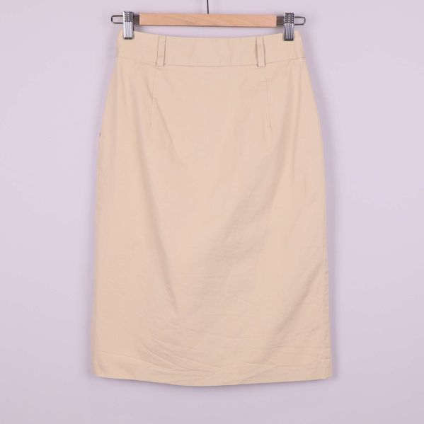 Beige kjol med knäppning