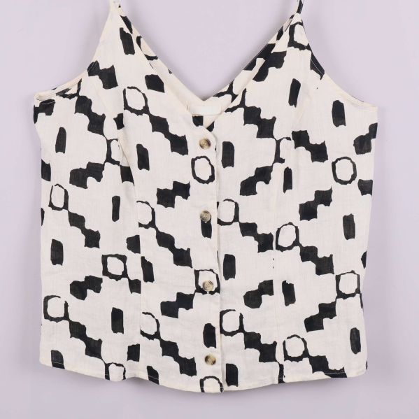 Framsida av linnet i helbild med grafiskt mönster