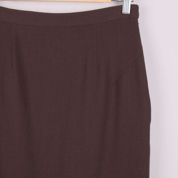 Detaljvisning av övre delen av pennkjolen