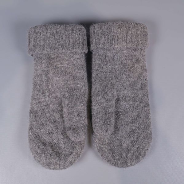 Grå tumvantar med enkel design och uppvikt mudd