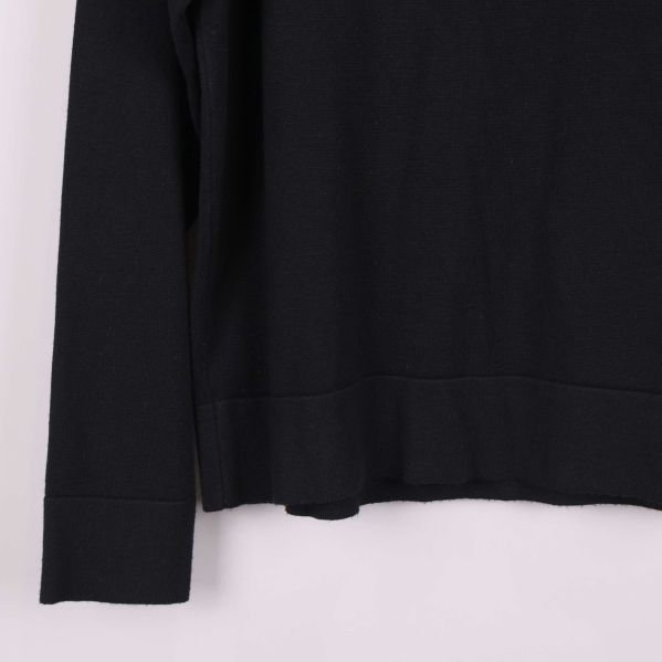 Bred mudd och ärmslut fram