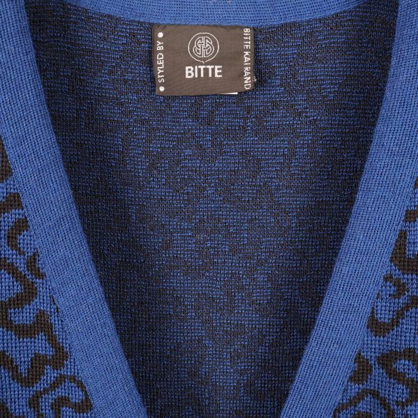 Detalj av knappar och fickor