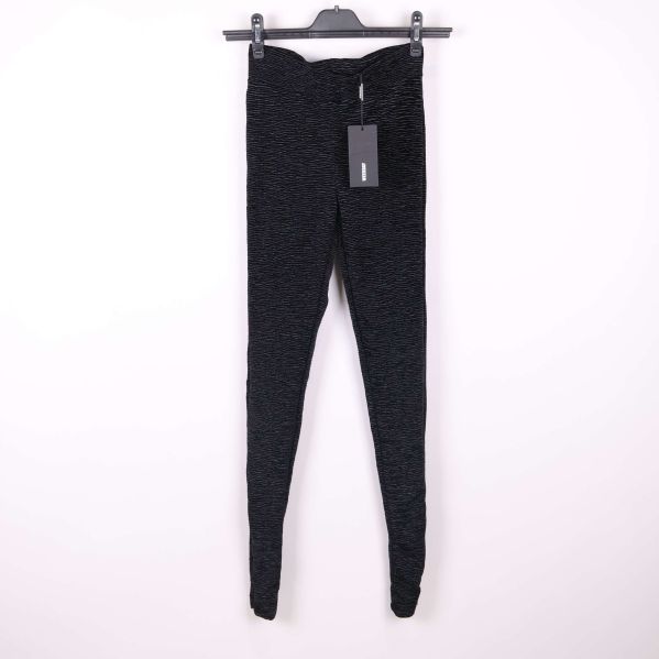 Strukturerade svarta tights helbild