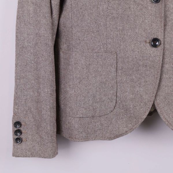 Framstycke med kontrastkrage