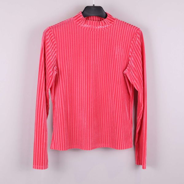 Randig design framifrån