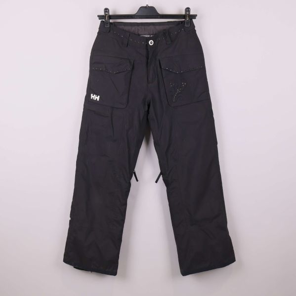 Svarta cargobyxor med fickor och vita HH-logga framtill