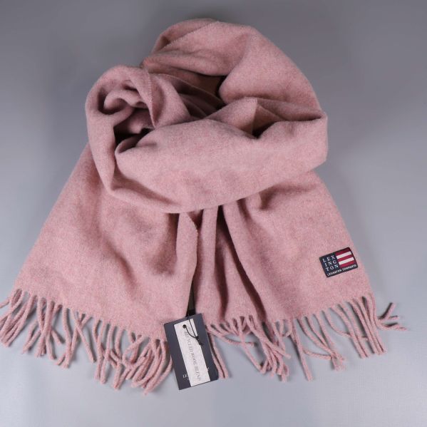 Hopvikt ljusrosa halsduk i ull med tydliga fransar
