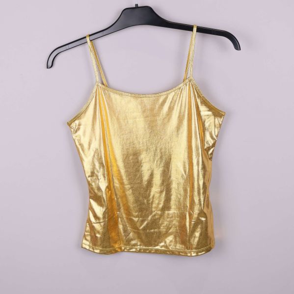 Glansig guldig topp med smala axelband på galge
