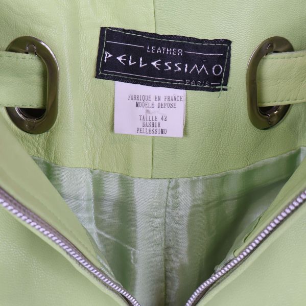 Etikett med varumärket Pellessimo Paris insydd i byxan