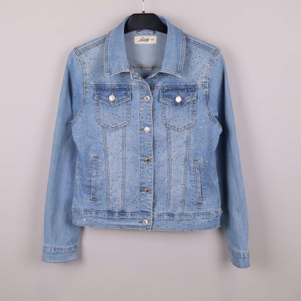 Ljusblå jeansjacka med strass framtill och långa ärmar