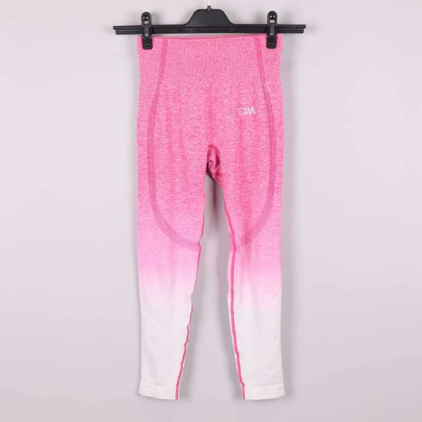 Framsida av rosa-vita ombre tights på galge