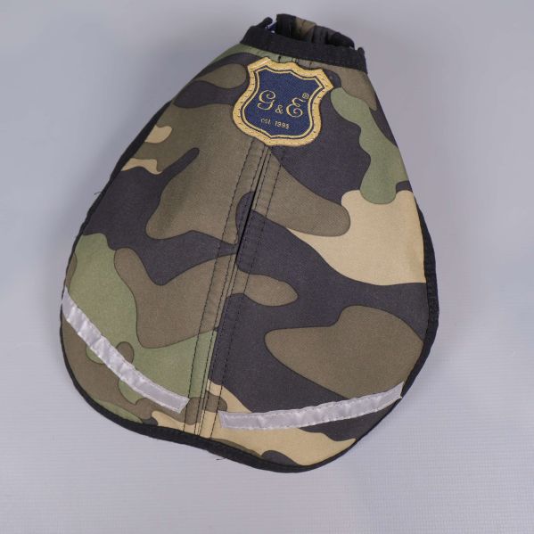 Hundväst kamouflerad med broderad patch