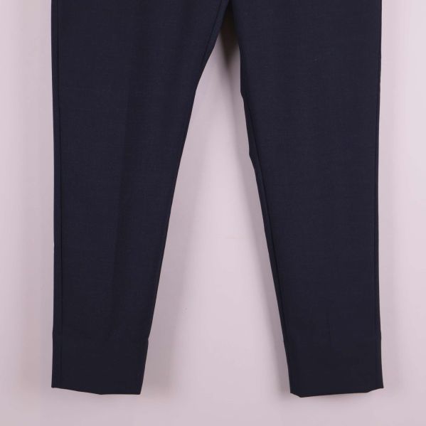 Närbild på benens avslut nedtill