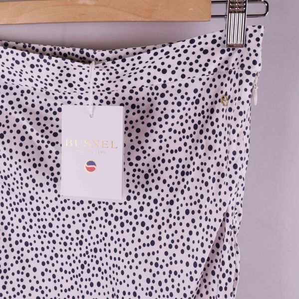 Övre delen av kjol med Busnel-tag och dragkedja