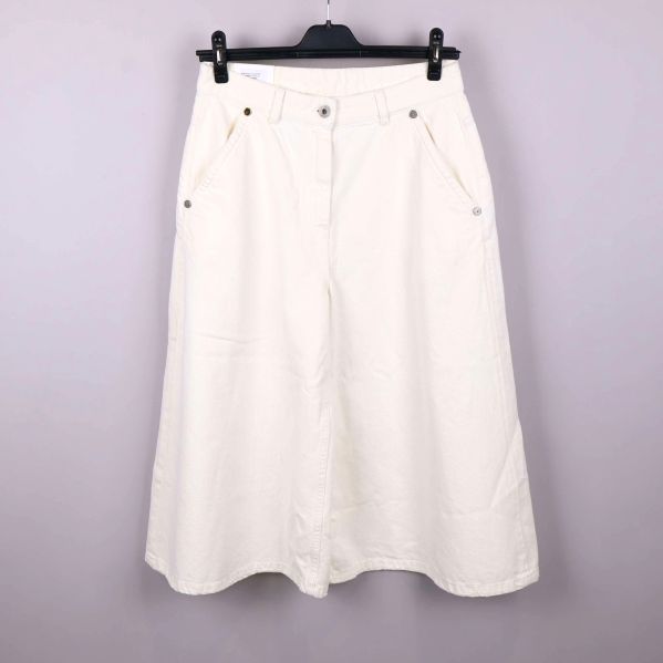 Culottebyxor i vintagevitt med bakfickor och etikett