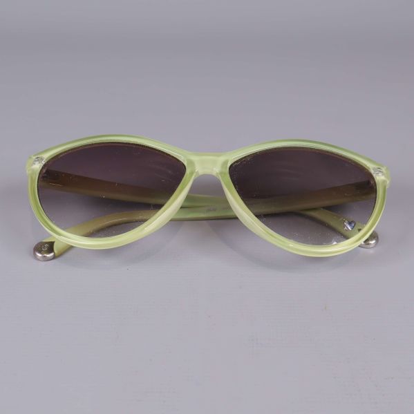 Hopvikta solglasögon med ljusgul båge