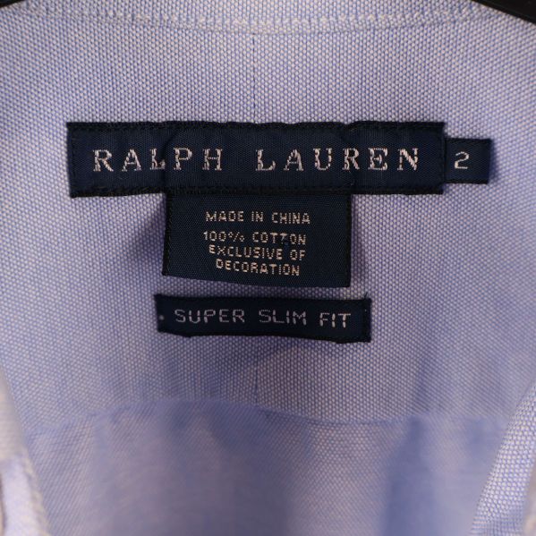 Ralph Lauren-etikett samt materialinformation och passformsetikett