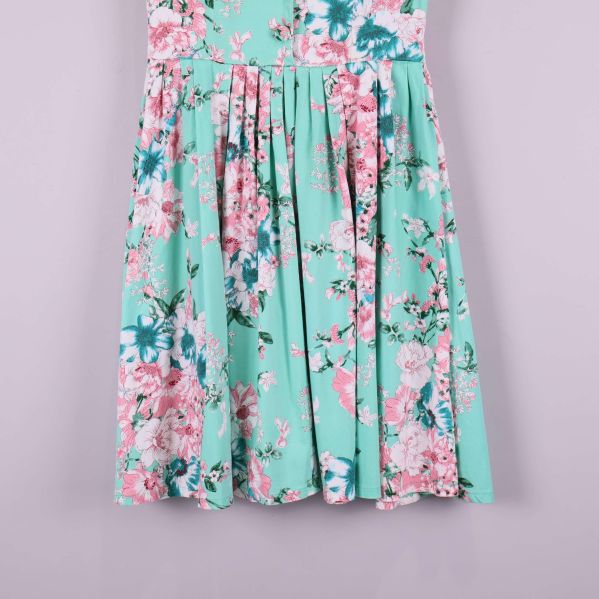 Kjolparti blommig klänning i mint och rosa