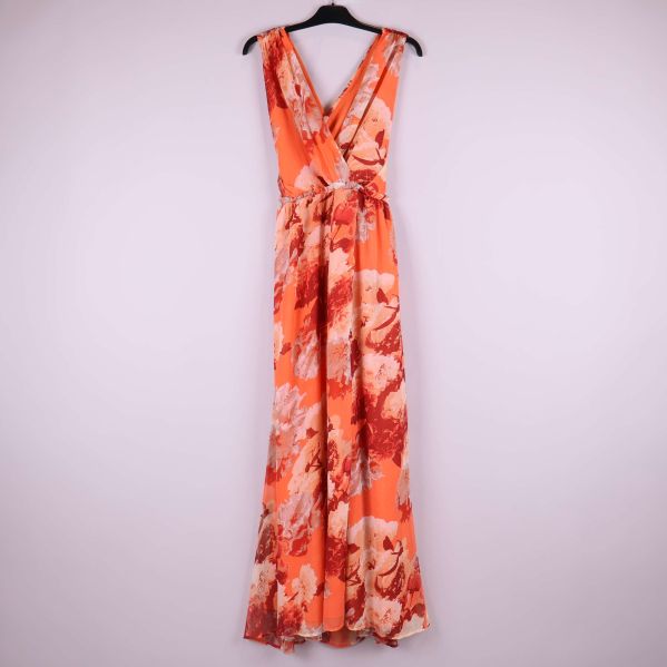 Lång klänning med voluminöst blommönster i orange och rött