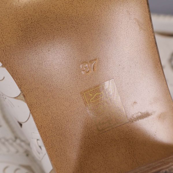 Sula med storleksstämpel och materialmarkering