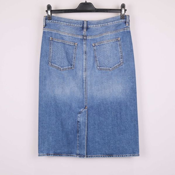 Jeanskjol i denim upphängd bakifrån med fickor