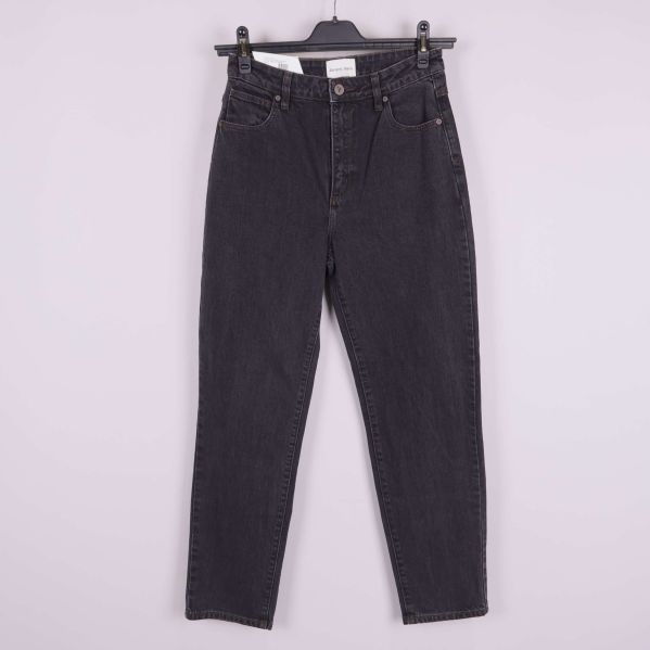 Framsida svarta jeans rak passform
