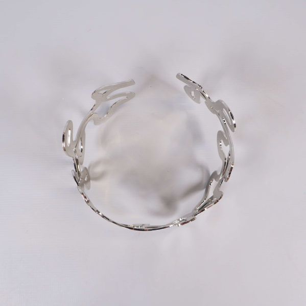 Choker fotograferad uppifrån visar formen