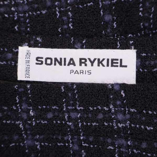 Närbild på Sonia Rykiel etiketten på insidan